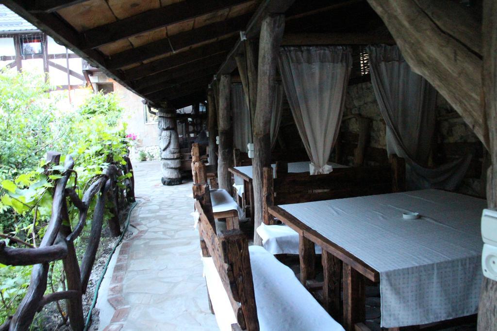 Eco Grill Hotel Restaurant Aquarius Львов Экстерьер фото